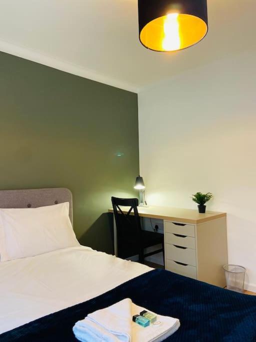 Entire 5 Bedroom House, Fast Wi-Fi, Free Parking Κέμπριτζ Εξωτερικό φωτογραφία
